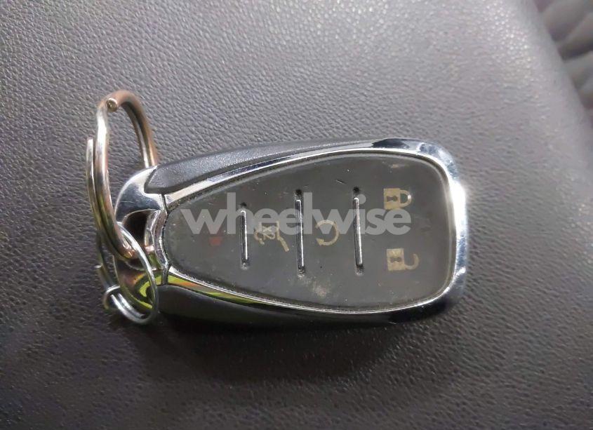 Photo 11 of 2018 Chevrolet Equinox LT (VIN 2GNAXSEV7J6201796)