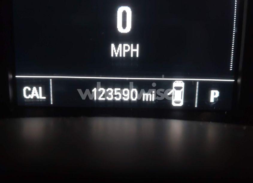 Photo 15 of 2018 Chevrolet Equinox LT (VIN 2GNAXSEV7J6201796)