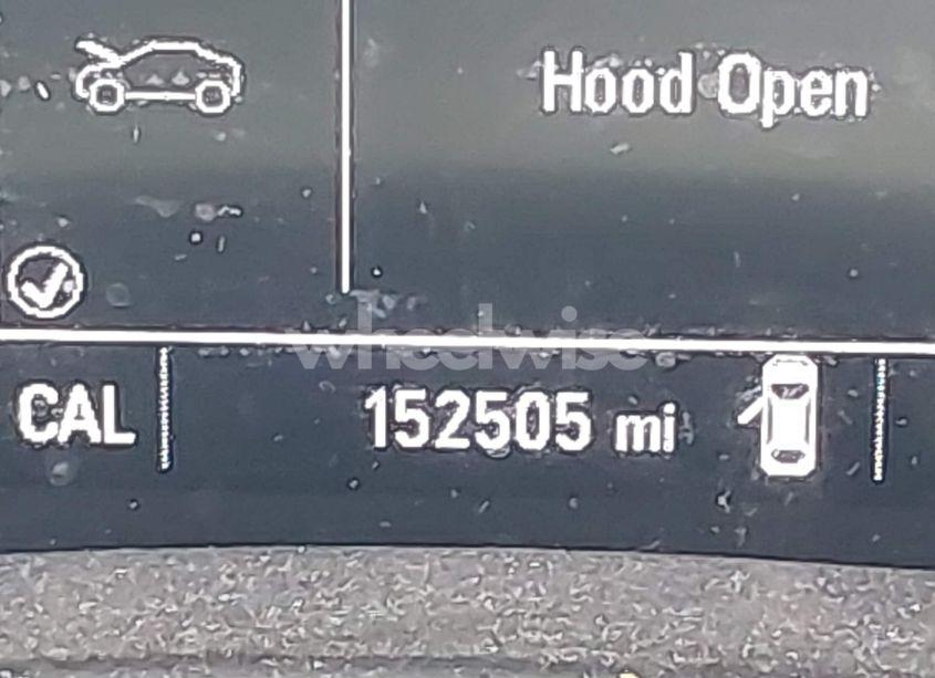 Photo 15 of 2018 Chevrolet Equinox LT (VIN 2GNAXSEV7J6215472)