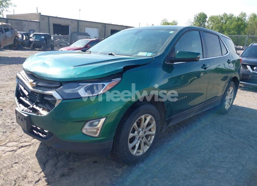 Photo 2 of 2018 Chevrolet Equinox LT (VIN 2GNAXSEV7J6215472)