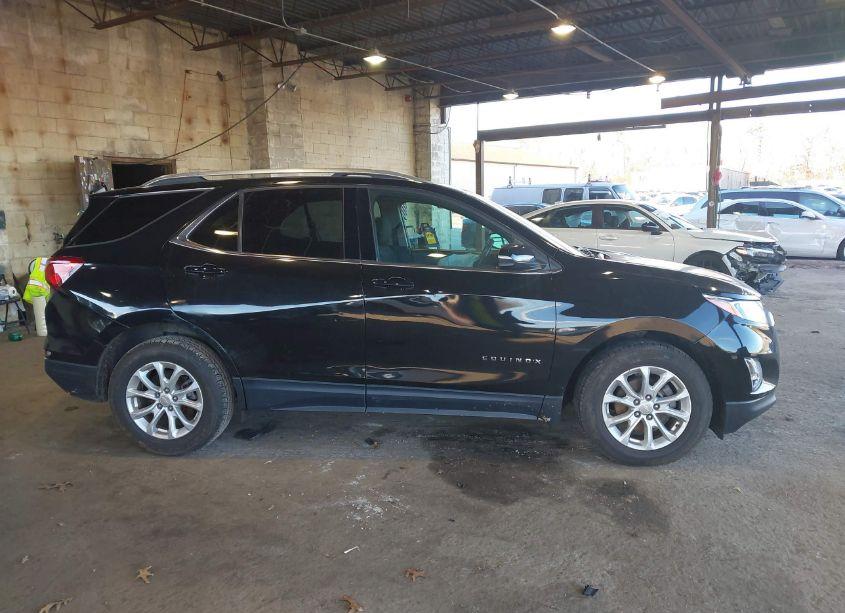 Photo 14 of 2018 Chevrolet Equinox LT (VIN 2GNAXSEV7J6230487)