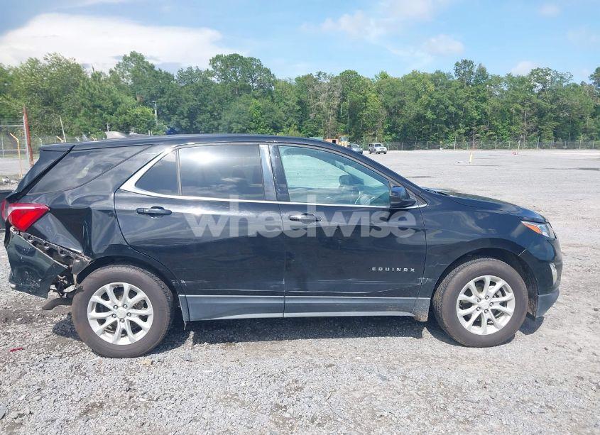 Photo 13 of 2018 Chevrolet Equinox LT (VIN 2GNAXSEV7J6242493)