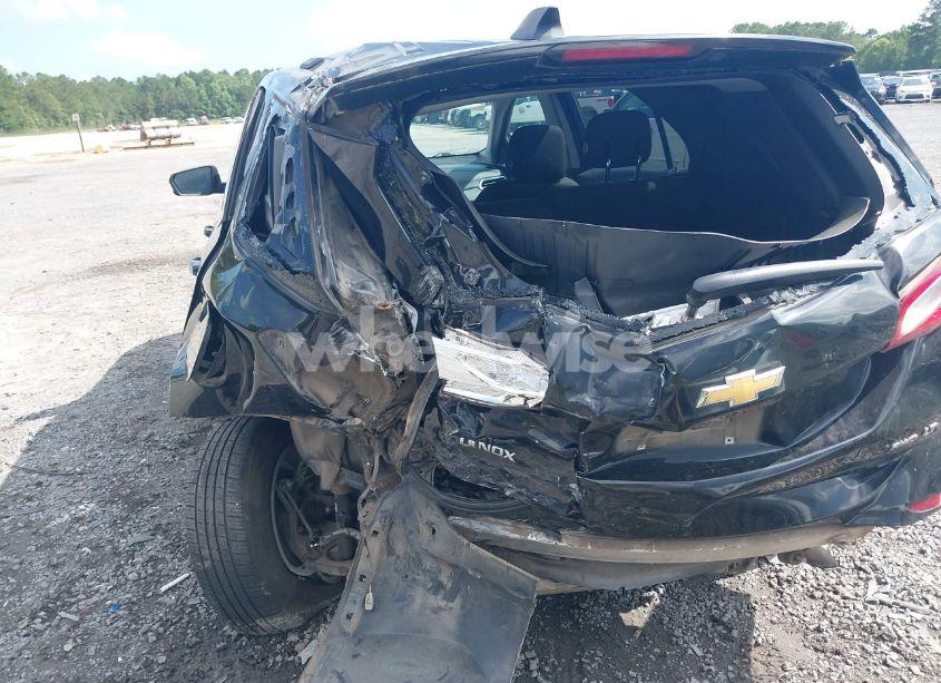 Photo 6 of 2018 Chevrolet Equinox LT (VIN 2GNAXSEV7J6242493)