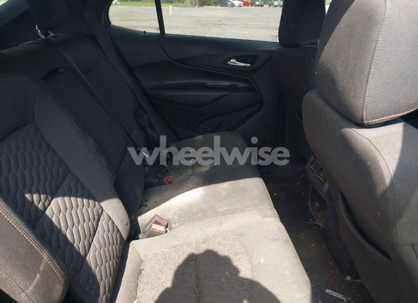 Photo 8 of 2018 Chevrolet Equinox LT (VIN 2GNAXSEV7J6242493)