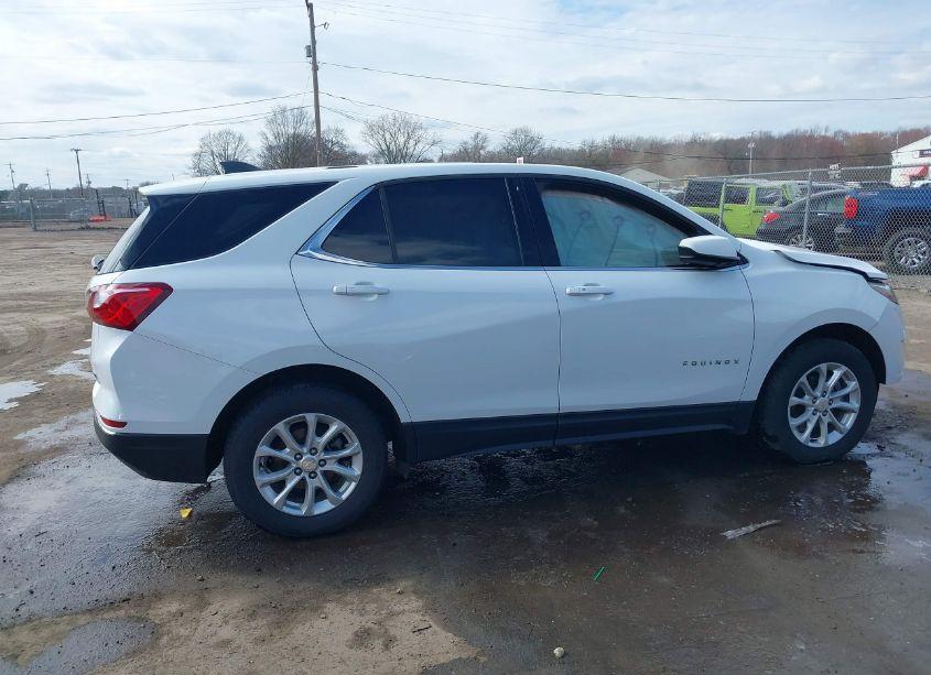 Photo 13 of 2018 Chevrolet Equinox LT (VIN 2GNAXSEV7J6258810)