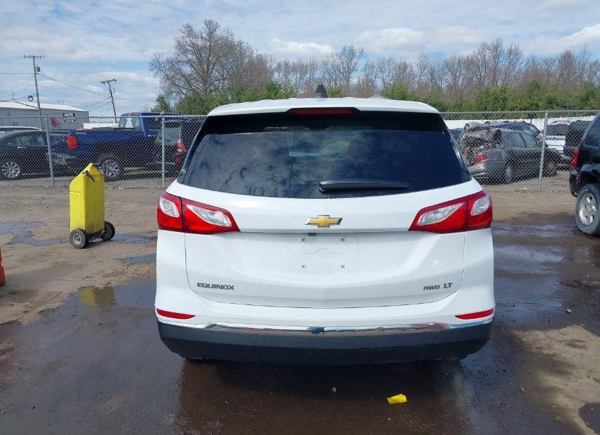 Photo 16 of 2018 Chevrolet Equinox LT (VIN 2GNAXSEV7J6258810)
