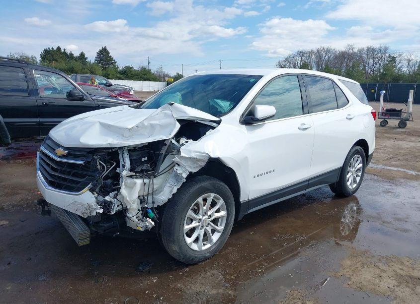 Photo 2 of 2018 Chevrolet Equinox LT (VIN 2GNAXSEV7J6258810)