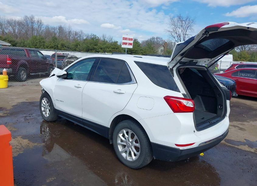 Photo 3 of 2018 Chevrolet Equinox LT (VIN 2GNAXSEV7J6258810)