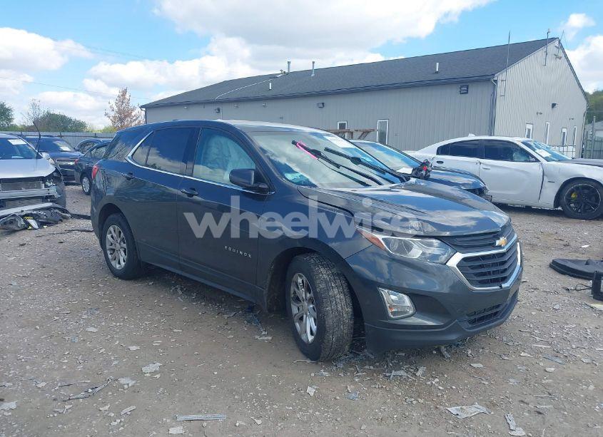 2018 Chevrolet Equinox LT (VIN 2GNAXSEV7J6259780) main photo
