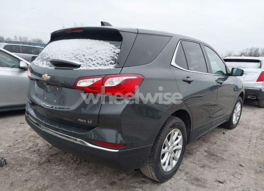 Photo 4 of 2018 Chevrolet Equinox LT (VIN 2GNAXSEV7J6277258)