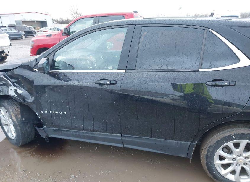 Photo 14 of 2018 Chevrolet Equinox LT (VIN 2GNAXSEV7J6310081)