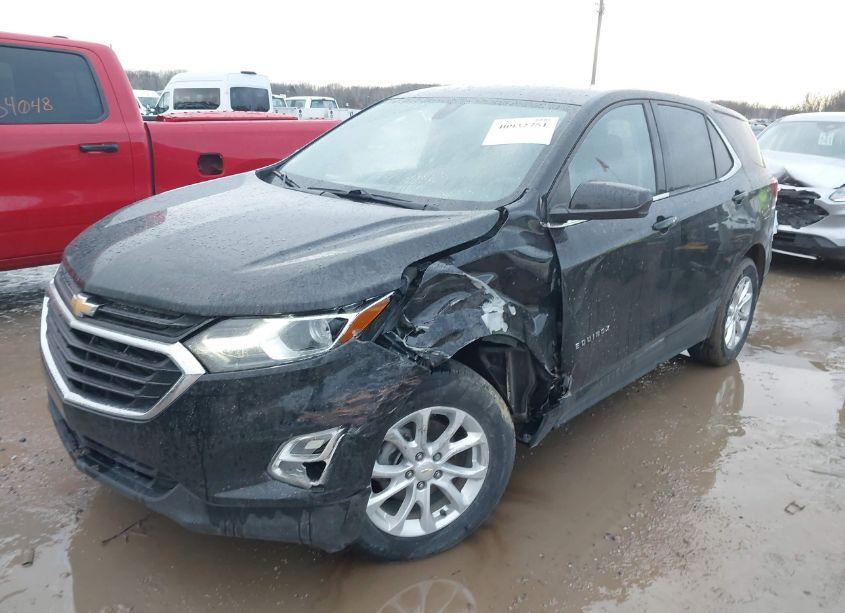 Photo 2 of 2018 Chevrolet Equinox LT (VIN 2GNAXSEV7J6310081)