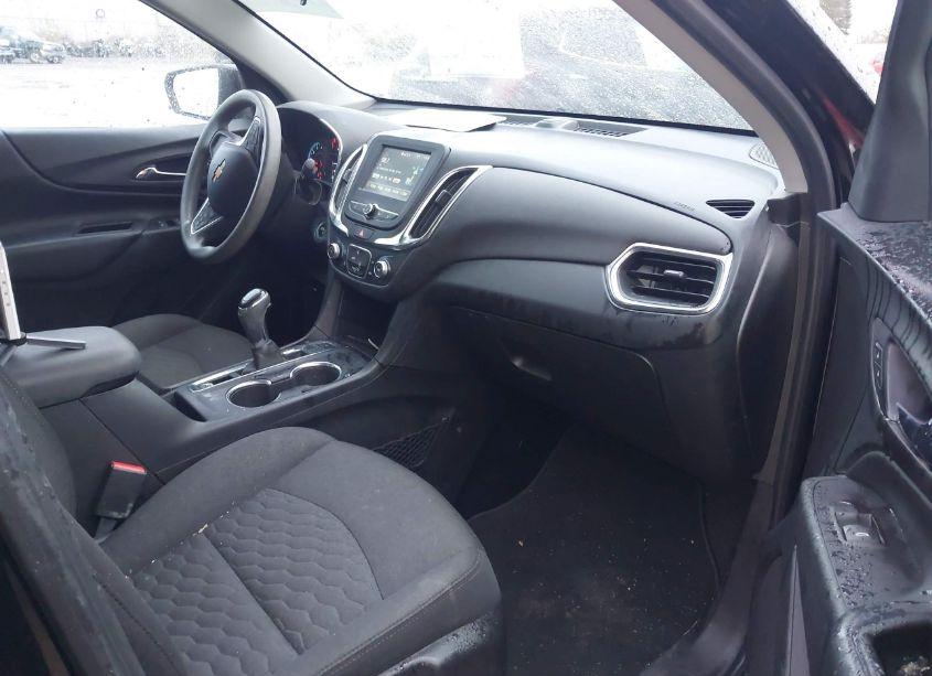 Photo 5 of 2018 Chevrolet Equinox LT (VIN 2GNAXSEV7J6310081)