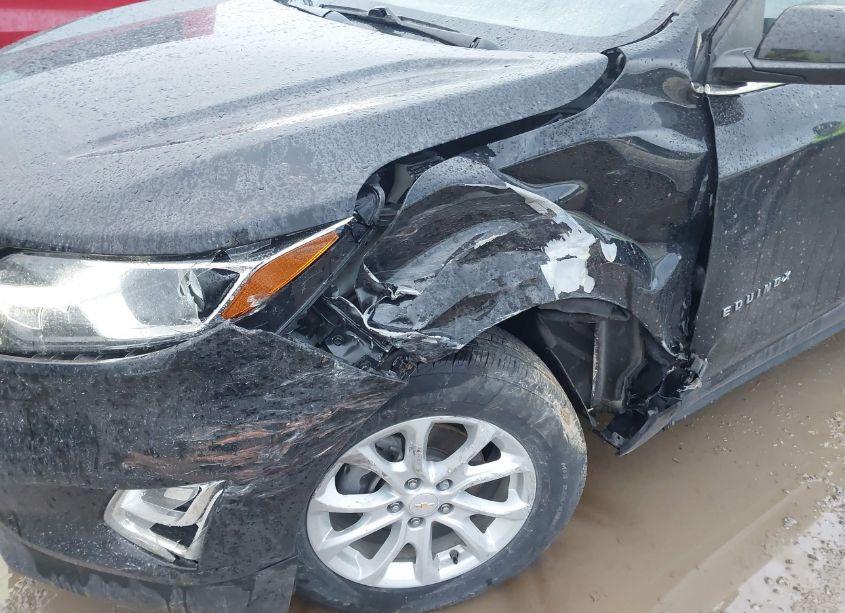 Photo 6 of 2018 Chevrolet Equinox LT (VIN 2GNAXSEV7J6310081)