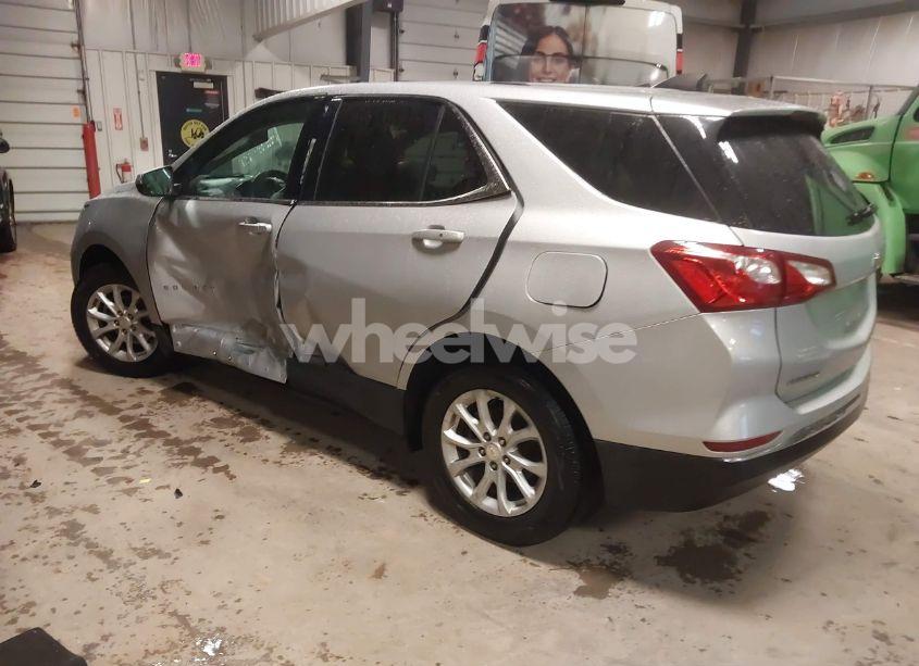 Photo 3 of 2018 Chevrolet Equinox LT (VIN 2GNAXSEV7J6332677)