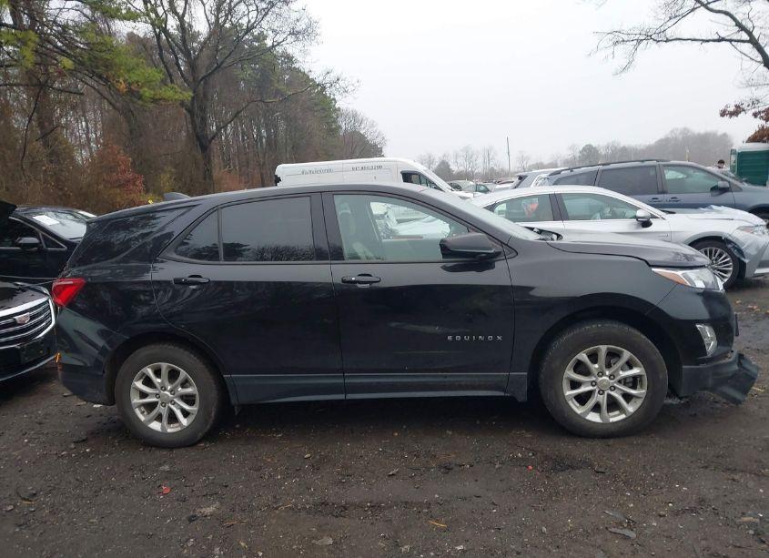 Photo 13 of 2019 Chevrolet Equinox LS (VIN 2GNAXSEV7K6251387)