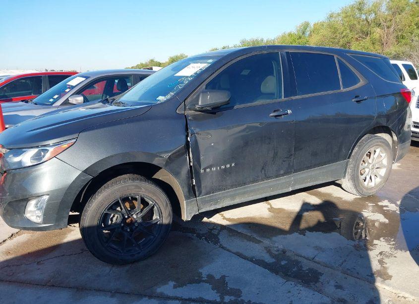 Photo 14 of 2019 Chevrolet Equinox LS (VIN 2GNAXSEV7K6268786)