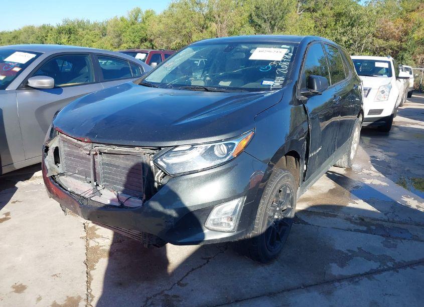 Photo 6 of 2019 Chevrolet Equinox LS (VIN 2GNAXSEV7K6268786)