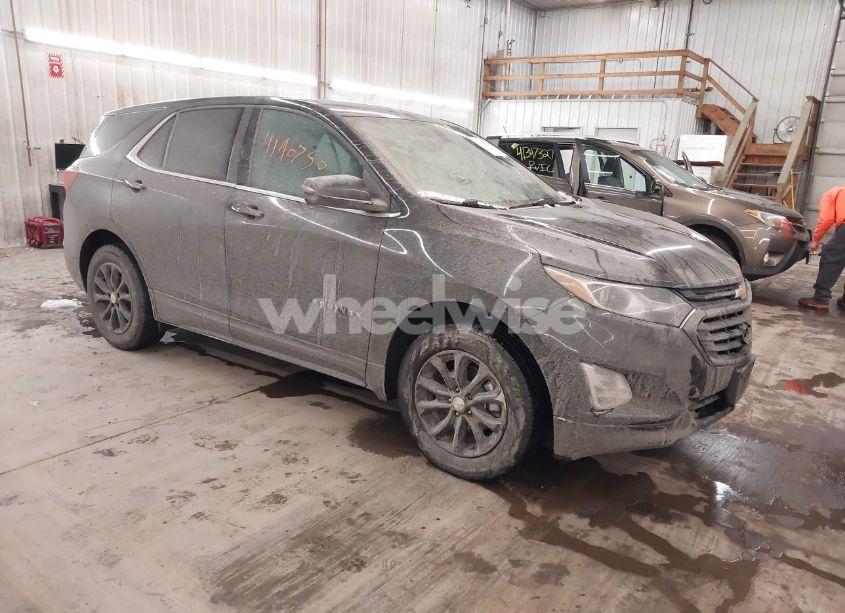 2018 Chevrolet Equinox LT (VIN 2GNAXSEV8J6136585) main photo