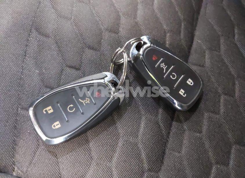 Photo 11 of 2018 Chevrolet Equinox LT (VIN 2GNAXSEV8J6136585)