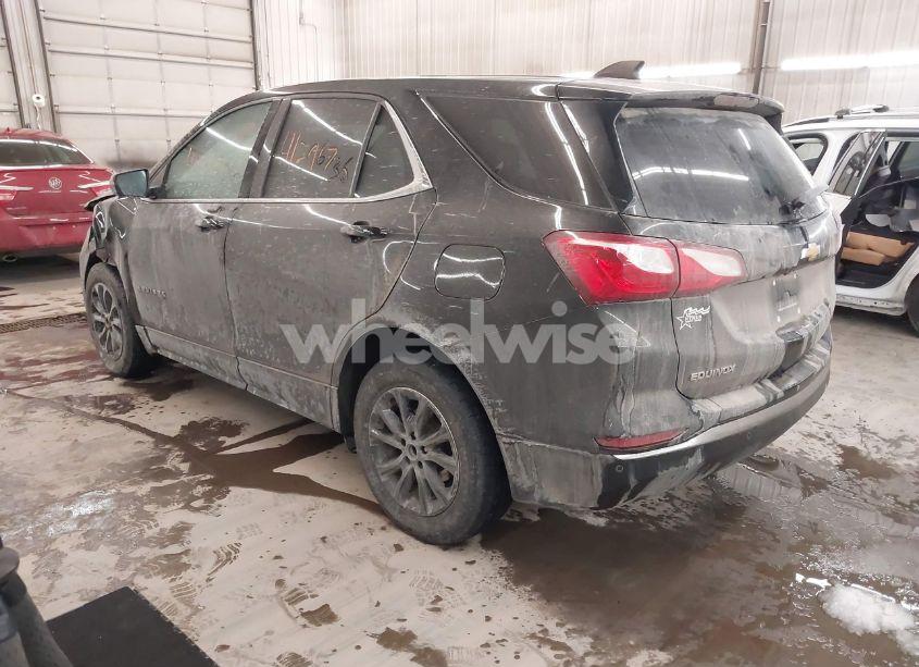 Photo 3 of 2018 Chevrolet Equinox LT (VIN 2GNAXSEV8J6136585)