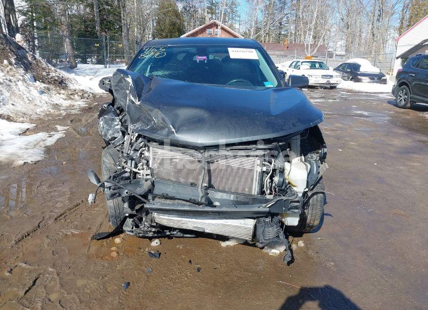 Photo 12 of 2018 Chevrolet Equinox LT (VIN 2GNAXSEV8J6215612)