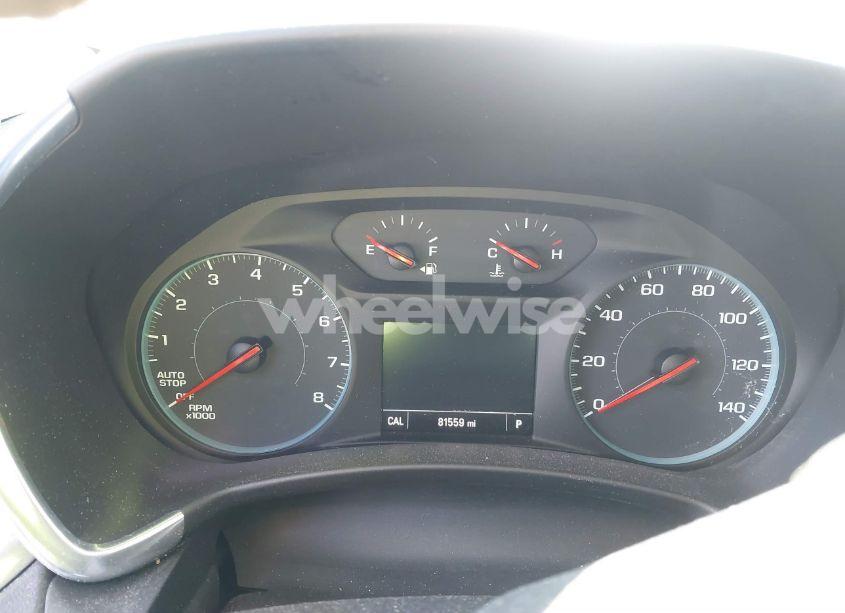 Photo 7 of 2018 Chevrolet Equinox LT (VIN 2GNAXSEV8J6215612)