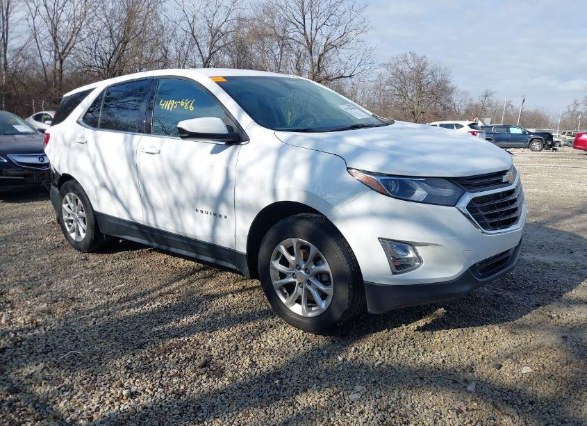 2018 Chevrolet Equinox LT (VIN 2GNAXSEV8J6230742) main photo