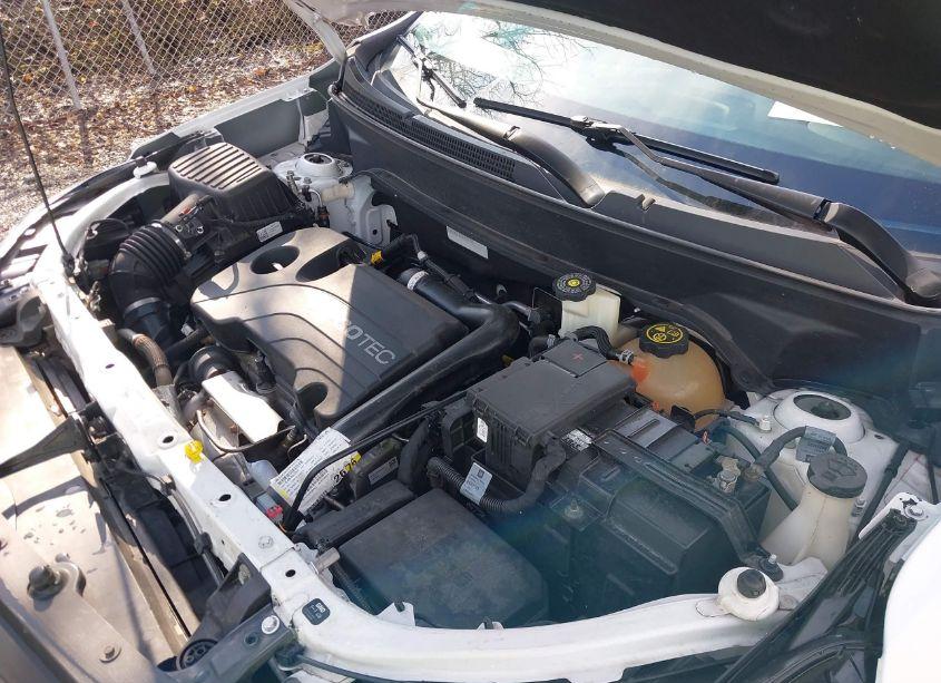 Photo 10 of 2018 Chevrolet Equinox LT (VIN 2GNAXSEV8J6230742)