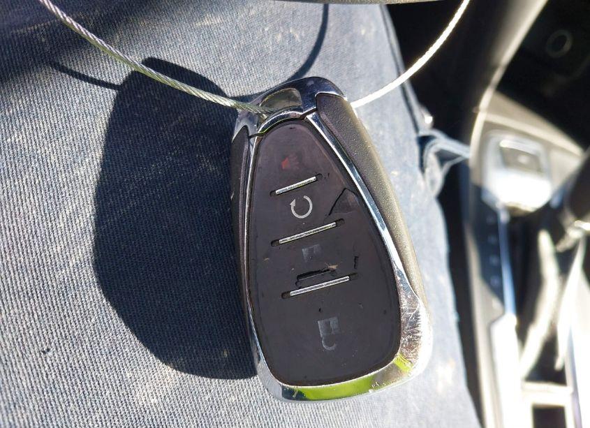 Photo 11 of 2018 Chevrolet Equinox LT (VIN 2GNAXSEV8J6230742)