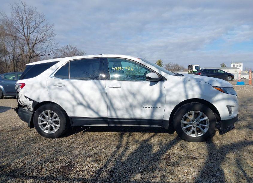 Photo 14 of 2018 Chevrolet Equinox LT (VIN 2GNAXSEV8J6230742)