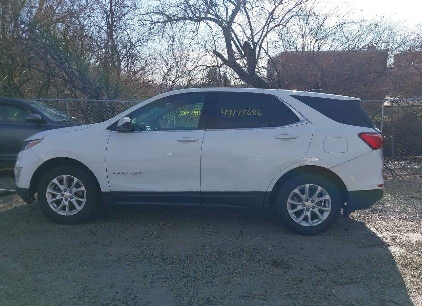 Photo 15 of 2018 Chevrolet Equinox LT (VIN 2GNAXSEV8J6230742)