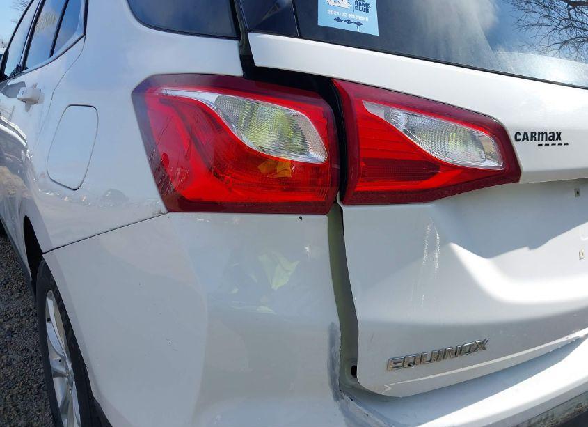 Photo 19 of 2018 Chevrolet Equinox LT (VIN 2GNAXSEV8J6230742)