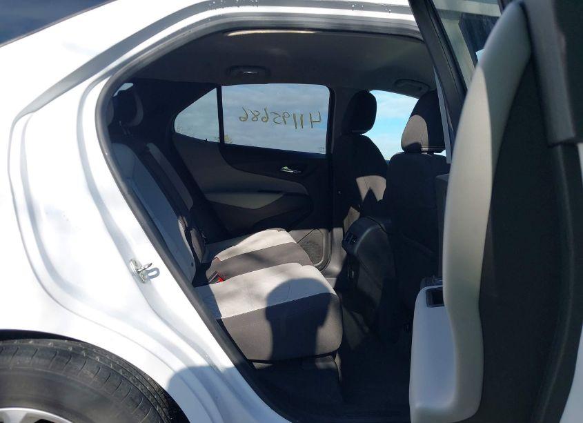 Photo 8 of 2018 Chevrolet Equinox LT (VIN 2GNAXSEV8J6230742)