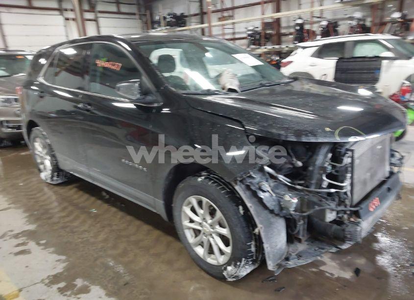 2018 Chevrolet Equinox LT (VIN 2GNAXSEV8J6235584) main photo