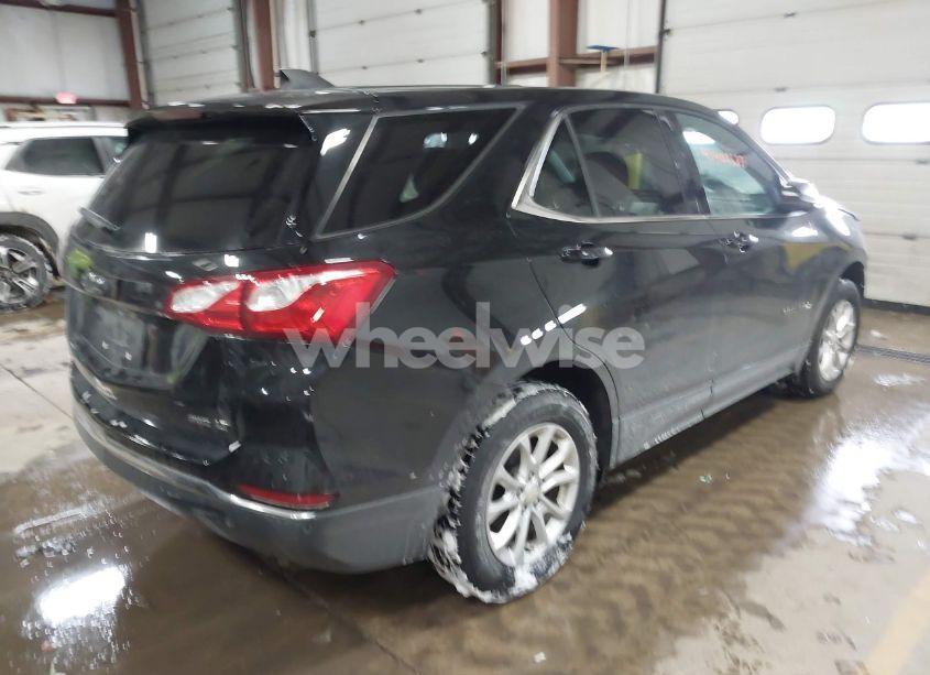 Photo 4 of 2018 Chevrolet Equinox LT (VIN 2GNAXSEV8J6235584)