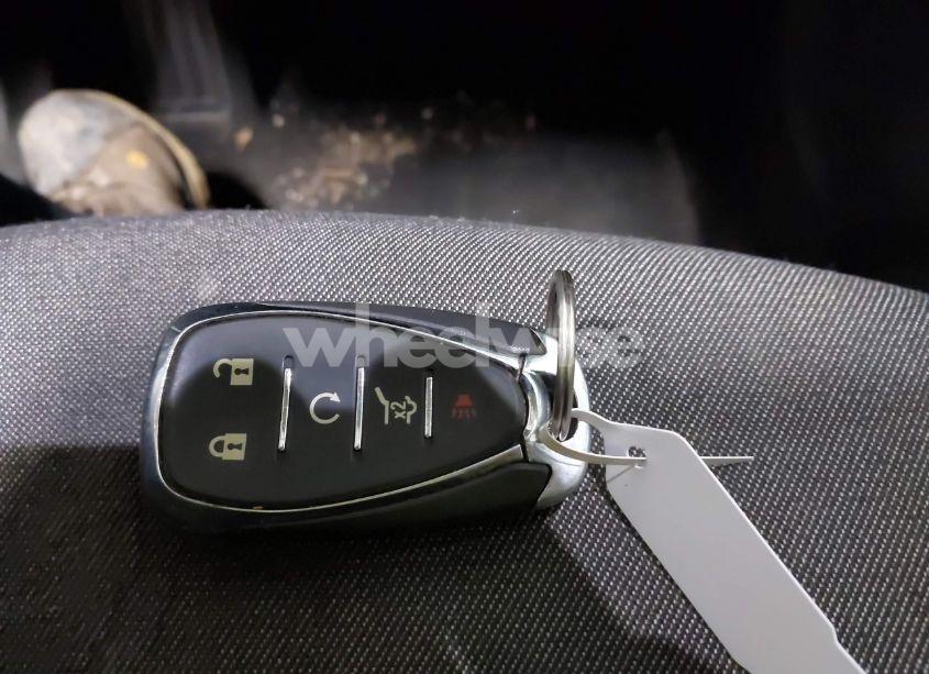 Photo 11 of 2018 Chevrolet Equinox LT (VIN 2GNAXSEV8J6252031)