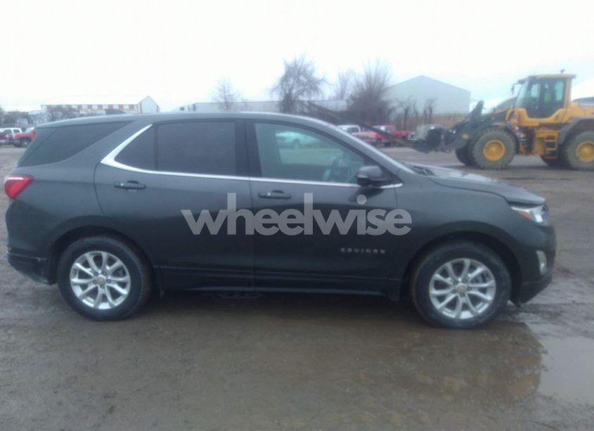 Photo 13 of 2018 Chevrolet Equinox LT (VIN 2GNAXSEV8J6273266)