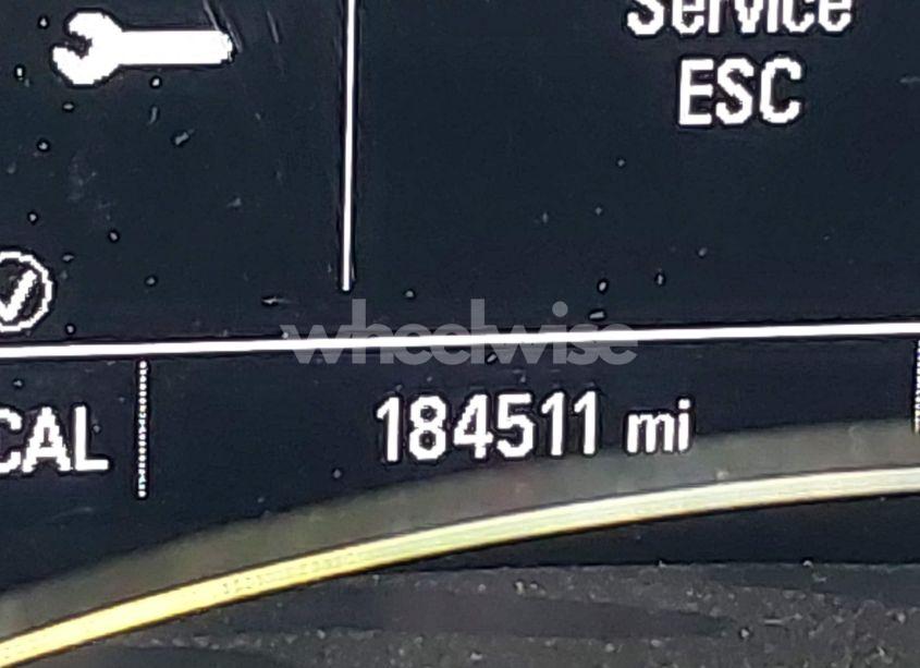 Photo 15 of 2018 Chevrolet Equinox LT (VIN 2GNAXSEV8J6288933)