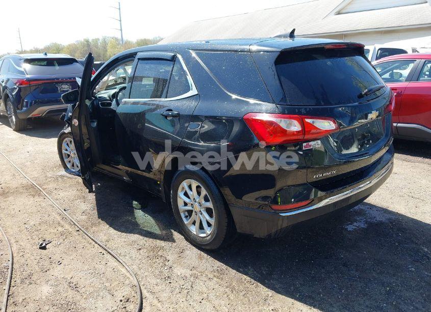 Photo 3 of 2018 Chevrolet Equinox LT (VIN 2GNAXSEV8J6288933)