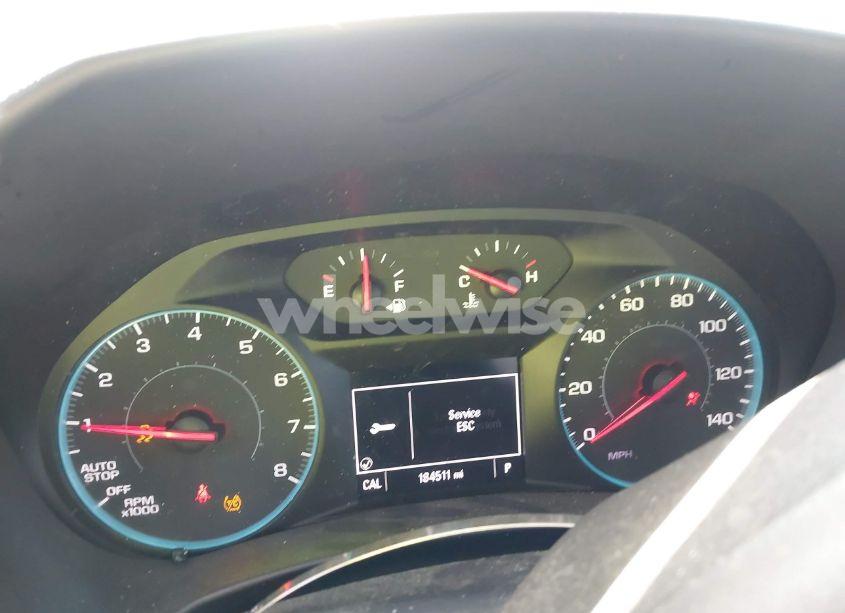 Photo 7 of 2018 Chevrolet Equinox LT (VIN 2GNAXSEV8J6288933)