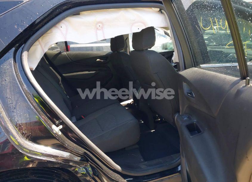 Photo 8 of 2018 Chevrolet Equinox LT (VIN 2GNAXSEV8J6288933)