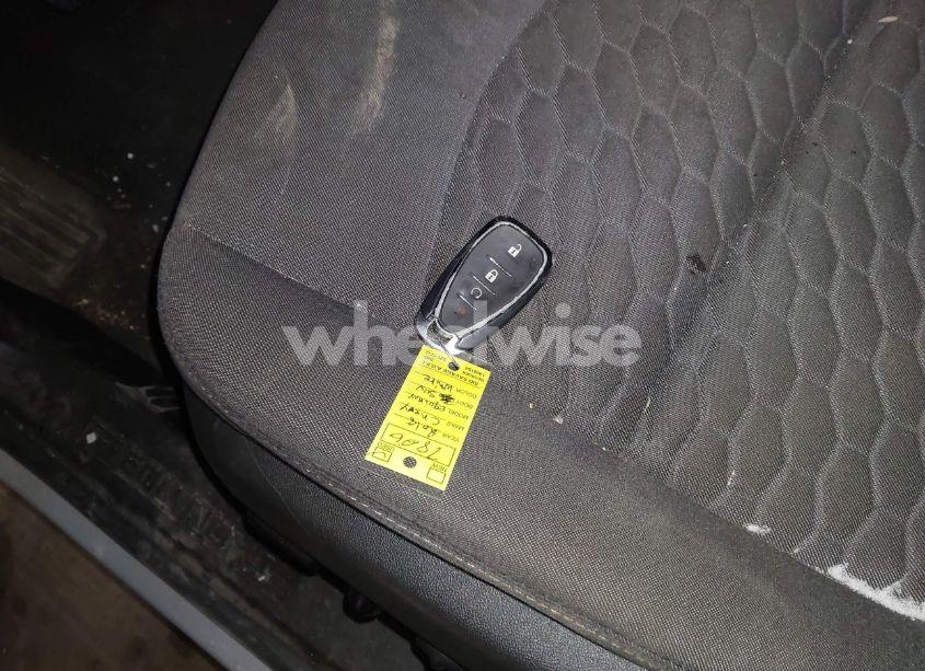 Photo 11 of 2018 Chevrolet Equinox LT (VIN 2GNAXSEV8J6305679)