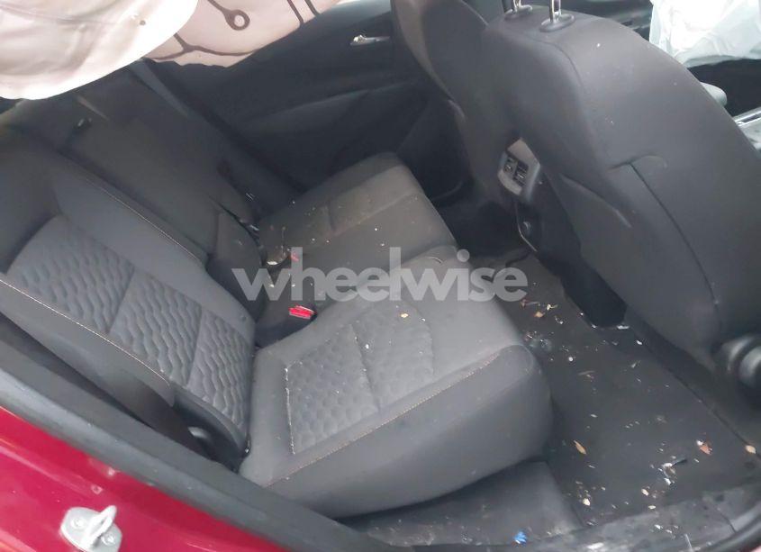 Photo 8 of 2018 Chevrolet Equinox LT (VIN 2GNAXSEV8J6306928)