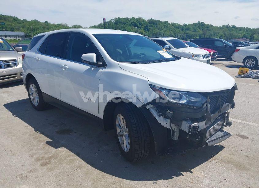 2018 Chevrolet Equinox LT (VIN 2GNAXSEV8J6323518) main photo