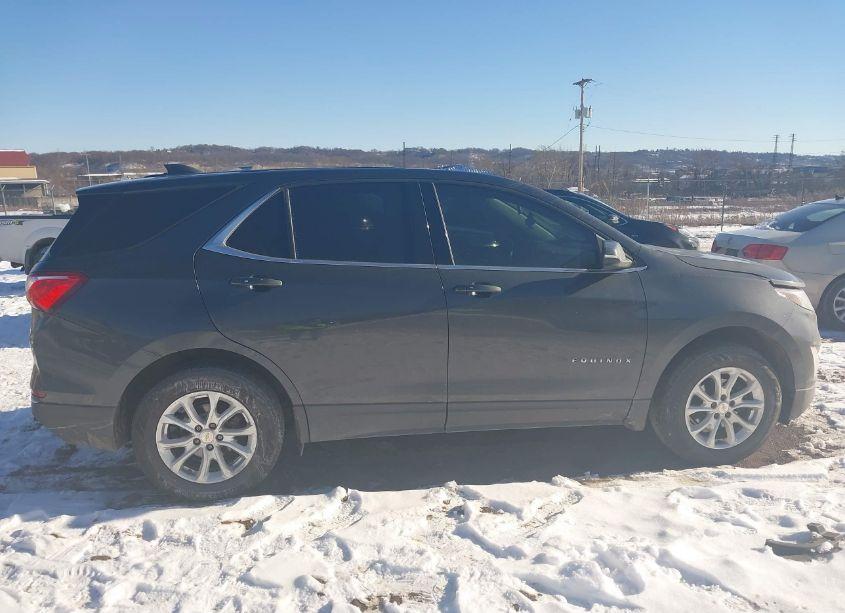 Photo 13 of 2018 Chevrolet Equinox LT (VIN 2GNAXSEV8J6349097)