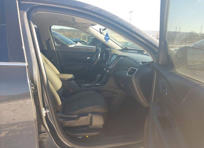 Photo 5 of 2018 Chevrolet Equinox LT (VIN 2GNAXSEV8J6349097)