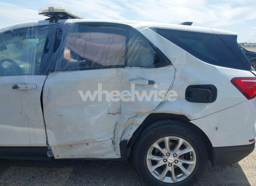 Photo 6 of 2019 Chevrolet Equinox LS (VIN 2GNAXSEV8K6145580)