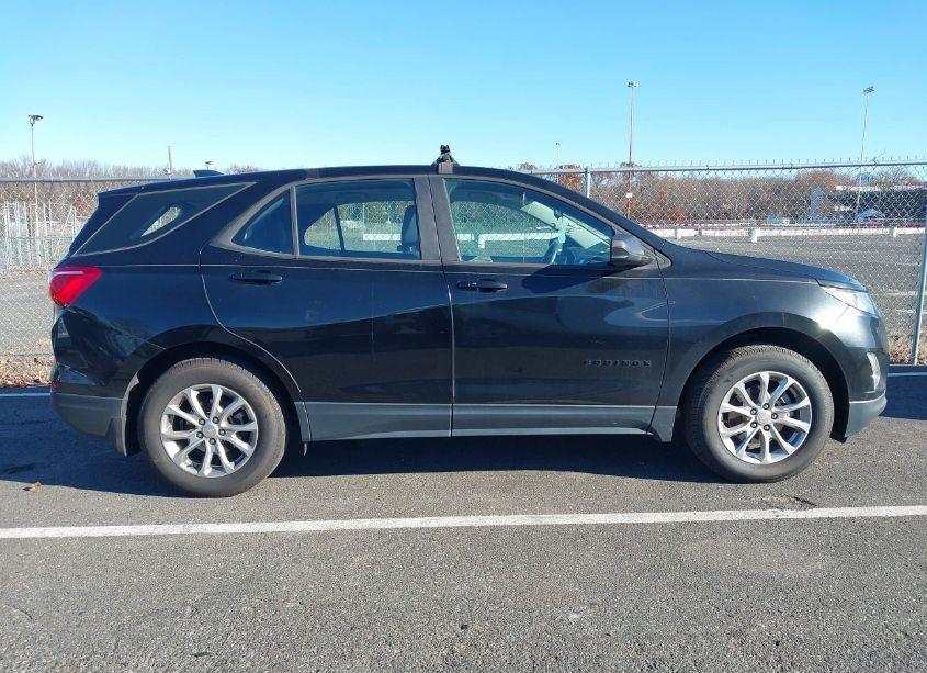 Photo 13 of 2020 Chevrolet Equinox AWD LS (VIN 2GNAXSEV8L6137321)