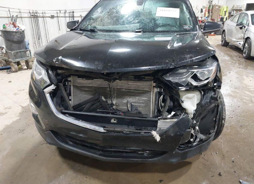 Photo 6 of 2018 Chevrolet Equinox LT (VIN 2GNAXSEV9J6157297)